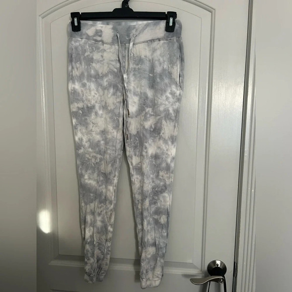 Young Fabulous & Broke Tye Dye Loungwear Cozy Weekender Joggers size small - Picture 1 of 12